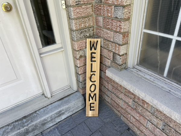 Black Lettered Oak Welcome Sign - Image 2