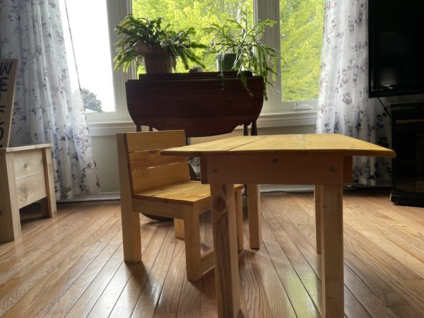 Kids Desk - Image 4